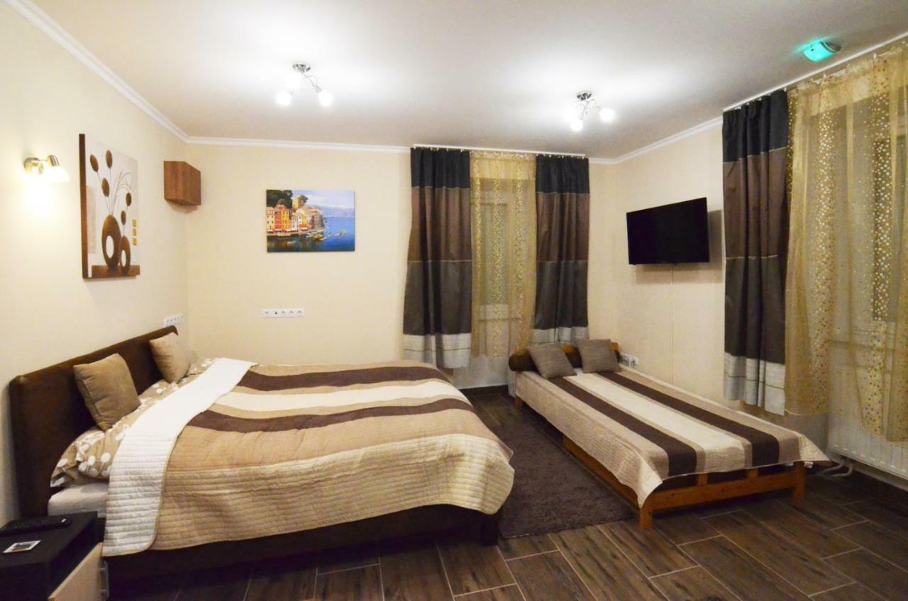 Bathory Apartman Apartment Егер Екстериор снимка